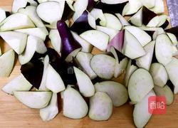 肉末炒茄子的做法图解1