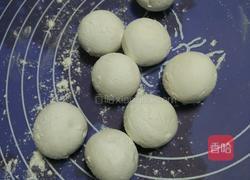 椰丝芝麻糯米糍的做法图解1