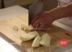 拔丝红薯的做法图解1