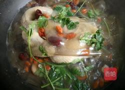 香菇粉皮参鸡汤煲的做法图解17