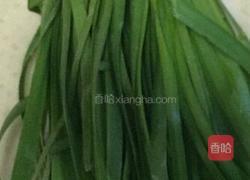 韭菜炒银芽的做法图解1