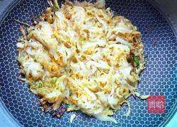 血肠脊骨烩酸菜的做法图解2