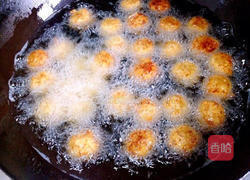 炸丸子的做法图解11