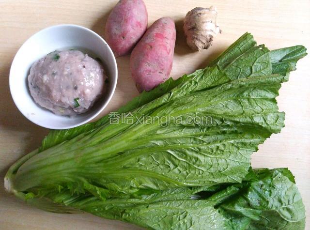 材料芥菜、番薯、鲮鱼肉、姜