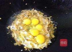 黄金蛋炒榨菜丝的做法图解5