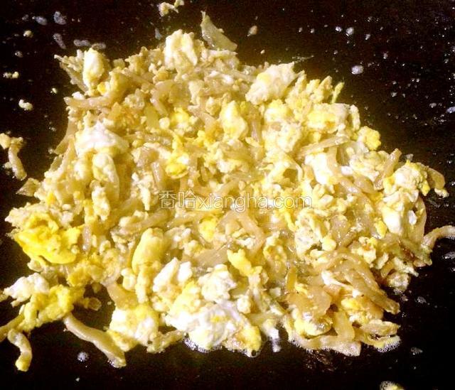 翻炒均匀,关火,美味完成了！