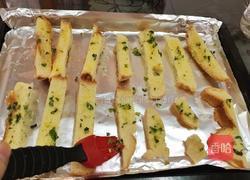 蒜香黄油吐司条的做法图解4