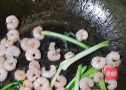 虫草花炒虾仁的做法图解4