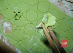 菠菜蝴蝶面的做法图解7