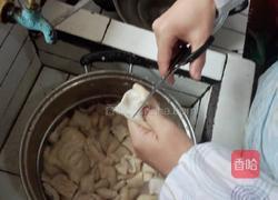 肥肠煲-肥肠海带汤-养生的做法图解1