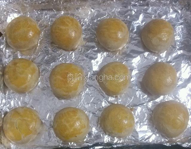 烤25分钟左右，美味的酥饼就烤好了
