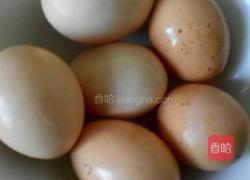 糖醋排骨虎皮蛋的做法图解1