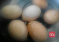 糖醋排骨虎皮蛋的做法图解2