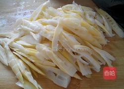 泡椒竹笋肉丝。的做法图解2