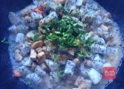 火龙果炒鸡丁的做法图解5