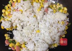 玉米炒饭的做法图解4