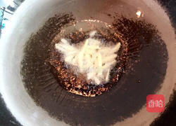 九层塔炒膏蟹的做法图解7