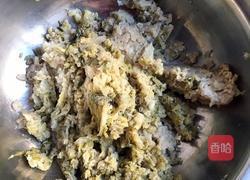 小笼包（酸菜馅）的做法图解3
