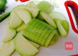 葫芦瓜炒虾仁的做法图解1