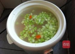 芹菜瘦肉粥的做法图解3
