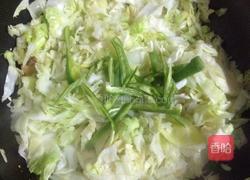 风味不同炒包菜的做法图解3