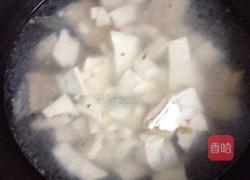 清淡养生鲫鱼豆腐汤的做法图解4