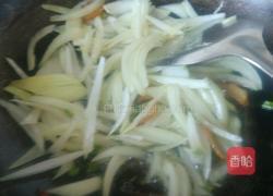 素炒圆葱土豆片的做法图解3