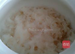 冰糖银耳的做法图解4