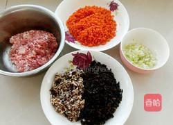 胡萝卜木耳鲜肉馄饨的做法图解4