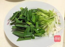 豆芽蒜苗肉丝炒面的做法图解2