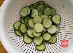 风味小炒黄瓜片的做法图解4