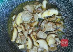 土豆炒香菇肉片的做法图解4
