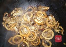 辣酱炒鱿鱼圈的做法图解5