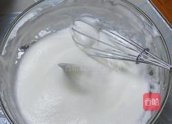 六寸戚风蛋糕的做法图解3