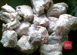 香菇炖排骨的做法图解3