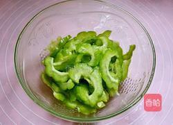 苦瓜厚蛋烧的做法图解2