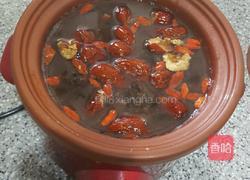 ✔桃胶皂角米豆粥的做法图解3