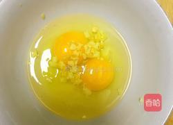 鸡蛋木耳炒菠菜的做法图解2