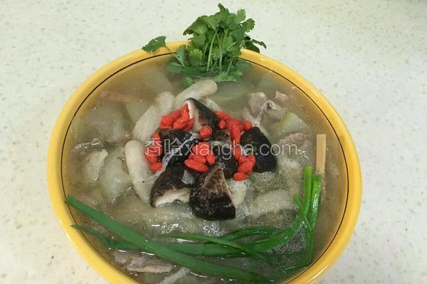 冬瓜竹荪鲜肉汤
