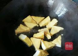 三角豆腐炒肉的做法图解3