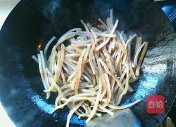 尖椒炒卤猪皮的做法图解8