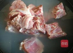 田园杂蔬排骨煲的做法图解5