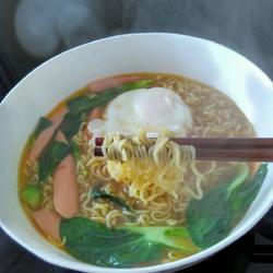 火腿鸡蛋面的做法[图]
