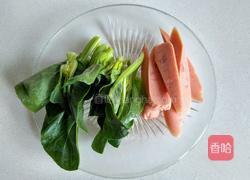 火腿鸡蛋面的做法图解2