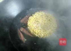 火腿鸡蛋面的做法图解5
