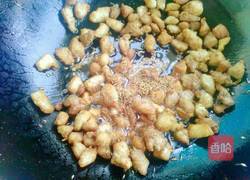 蒜香孜然猪粒的做法图解6