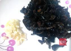 韭黄木耳炒蛋的做法图解3