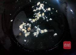 韭黄木耳炒蛋的做法图解7