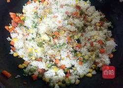 什锦炒饭的做法图解6