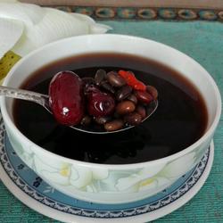 红糖黑豆甜汤的做法[图]